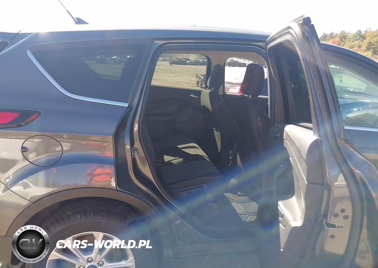 2019 Ford Escape Se VIN:1FMCU9GD0KUB90663 - 8