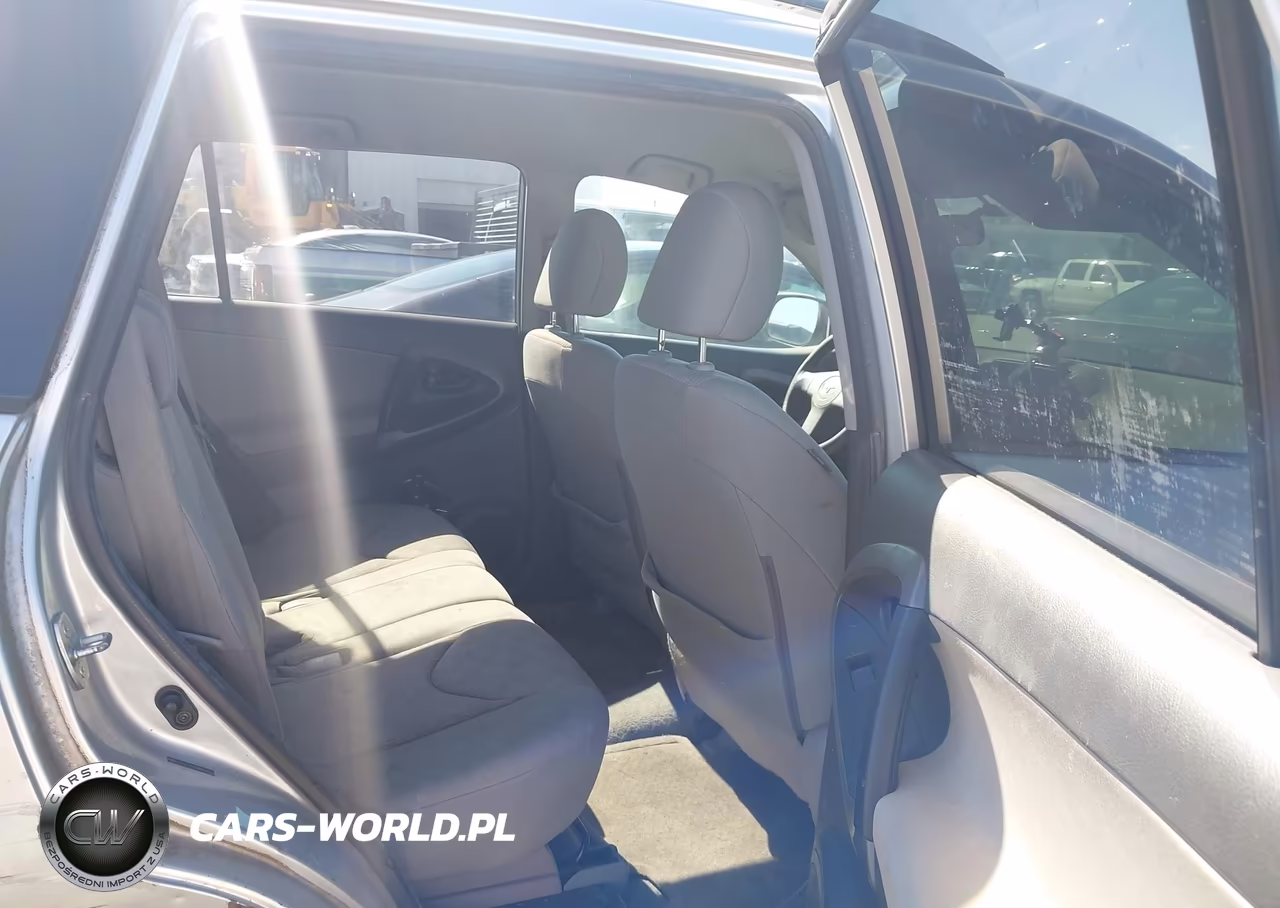 2011 Toyota Rav4 VIN:2T3ZF4DVXBW054553 - 8