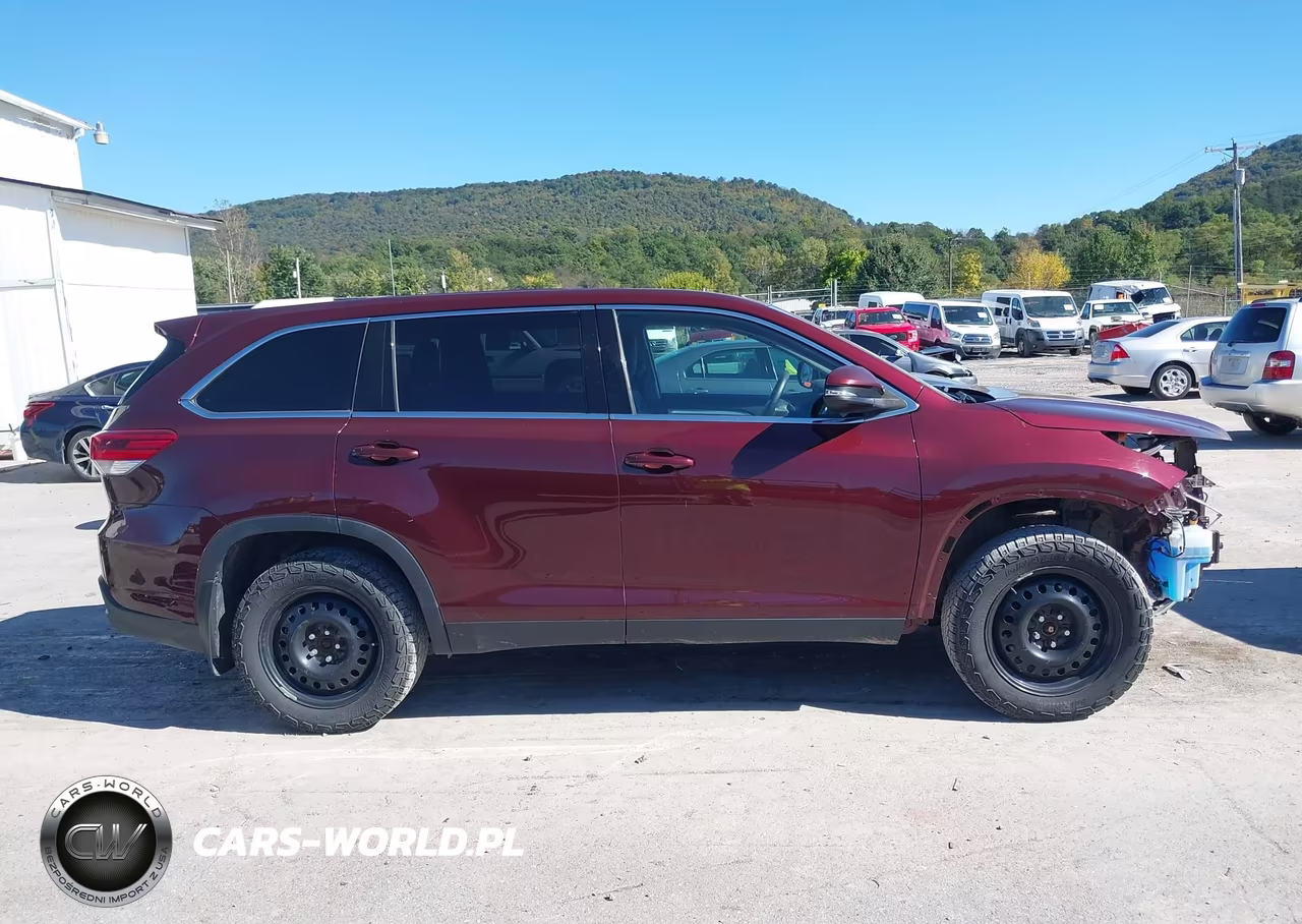 2019 Toyota Highlander Le VIN:5TDBZRFH9KS733518 - 14