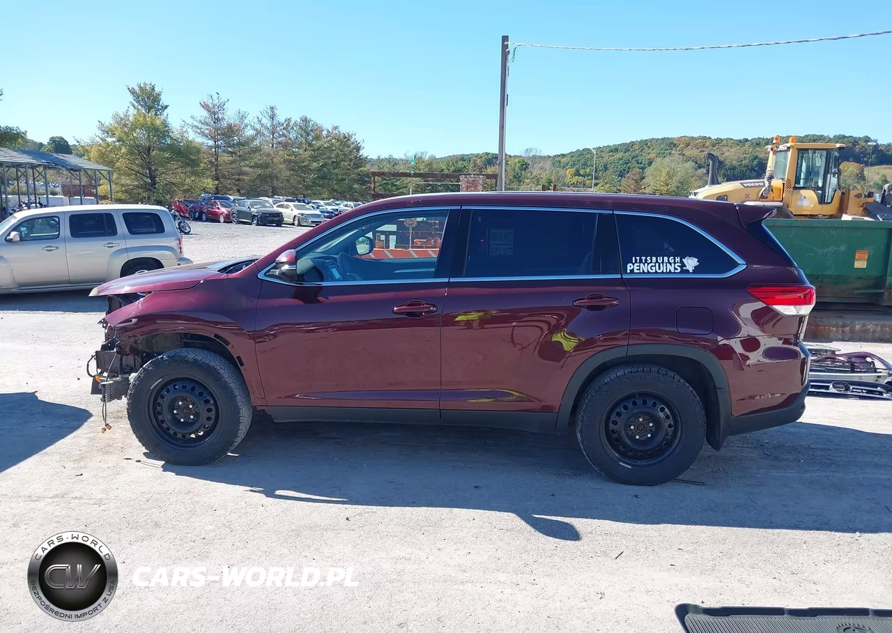 2019 Toyota Highlander Le VIN:5TDBZRFH9KS733518 - 15