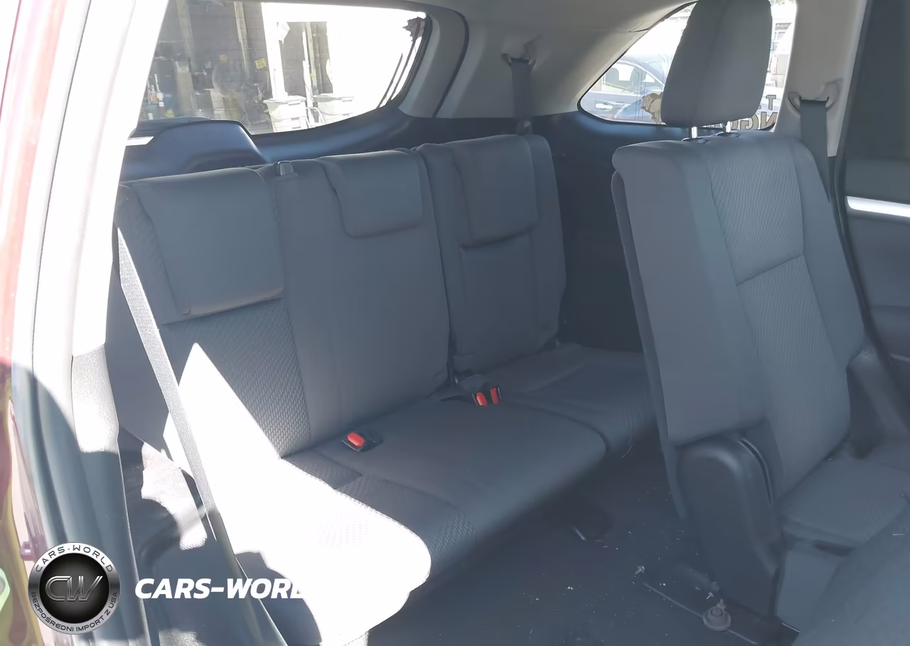 2019 Toyota Highlander Le VIN:5TDBZRFH9KS733518 - 8
