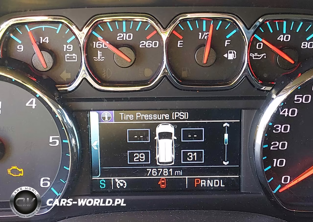 2018 Chevrolet Tahoe Ls VIN:1GNSKAEC4JR333222 - 15