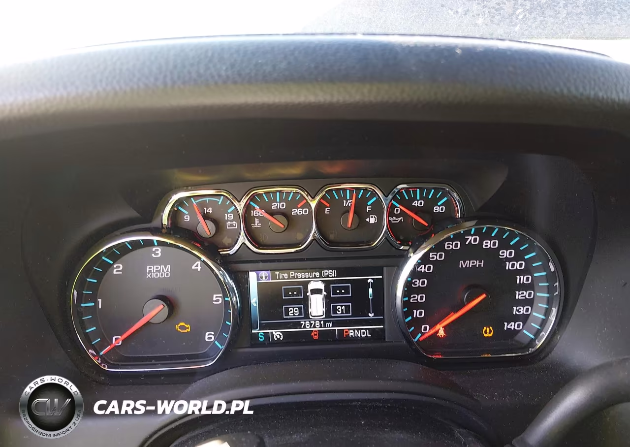 2018 Chevrolet Tahoe Ls VIN:1GNSKAEC4JR333222 - 7