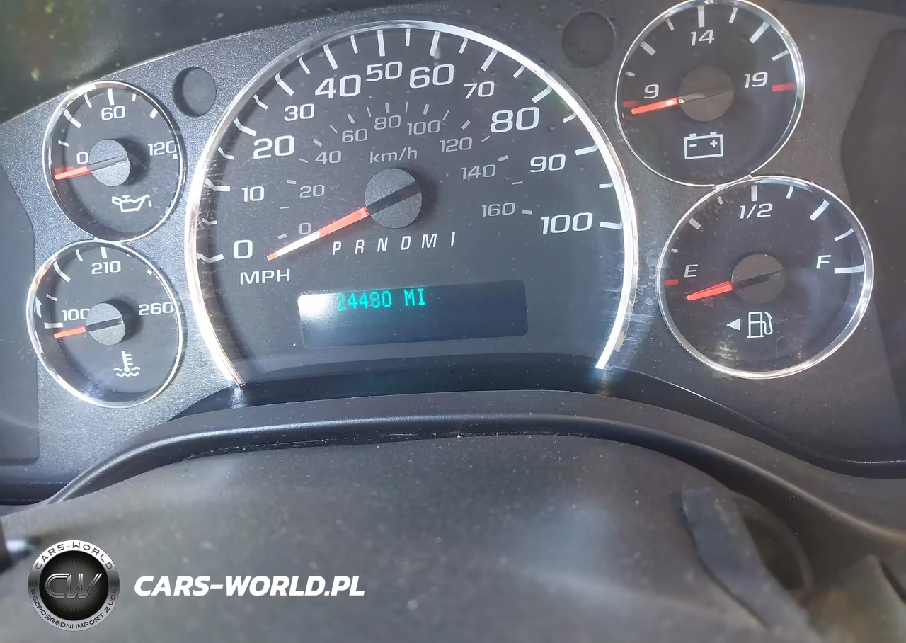 2024 Chevrolet Express G2500 VIN:1GCWGAFP2R1254333 - 7