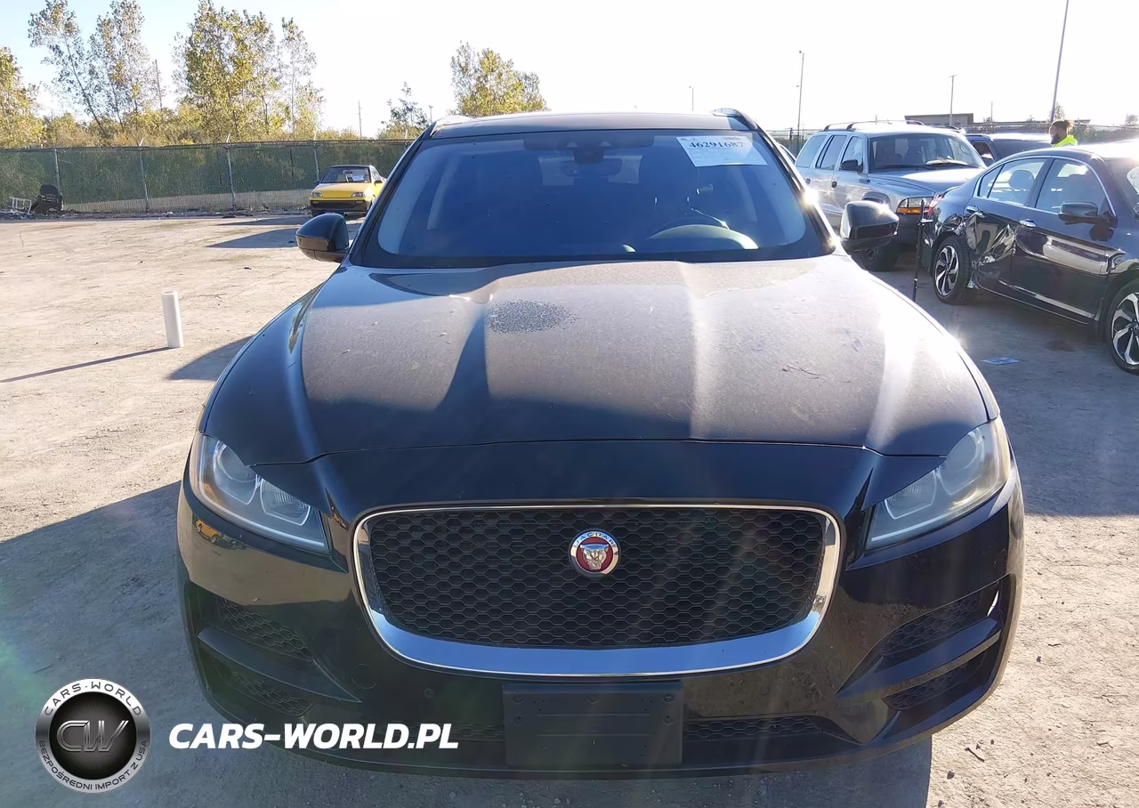 2019 Jaguar F-Pace 25T Premium VIN:SADCJ2FX4KA355698 - 12