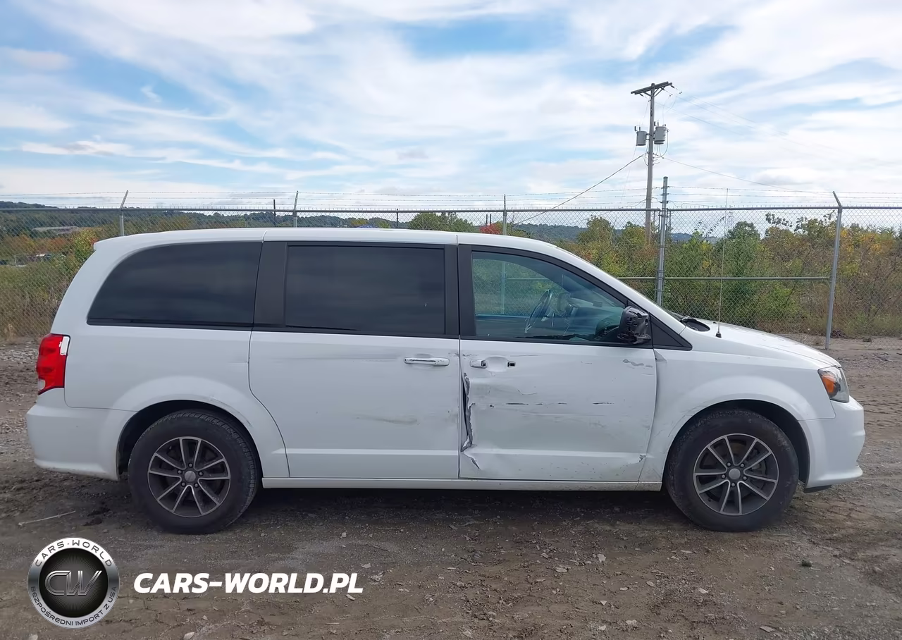 2018 Dodge Grand Caravan Se Plus VIN:2C4RDGBG7JR304108 - 13