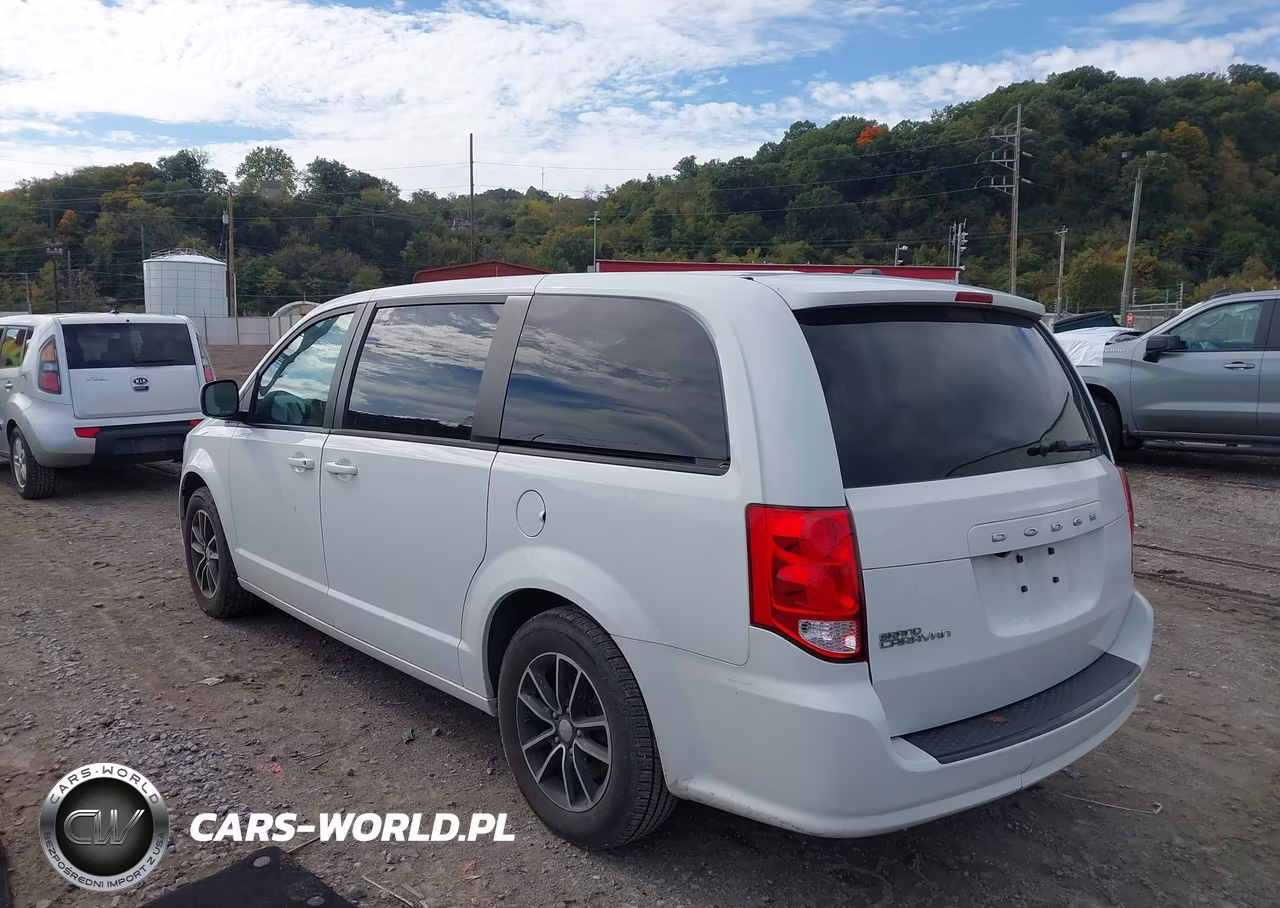 2018 Dodge Grand Caravan Se Plus VIN:2C4RDGBG7JR304108 - 3