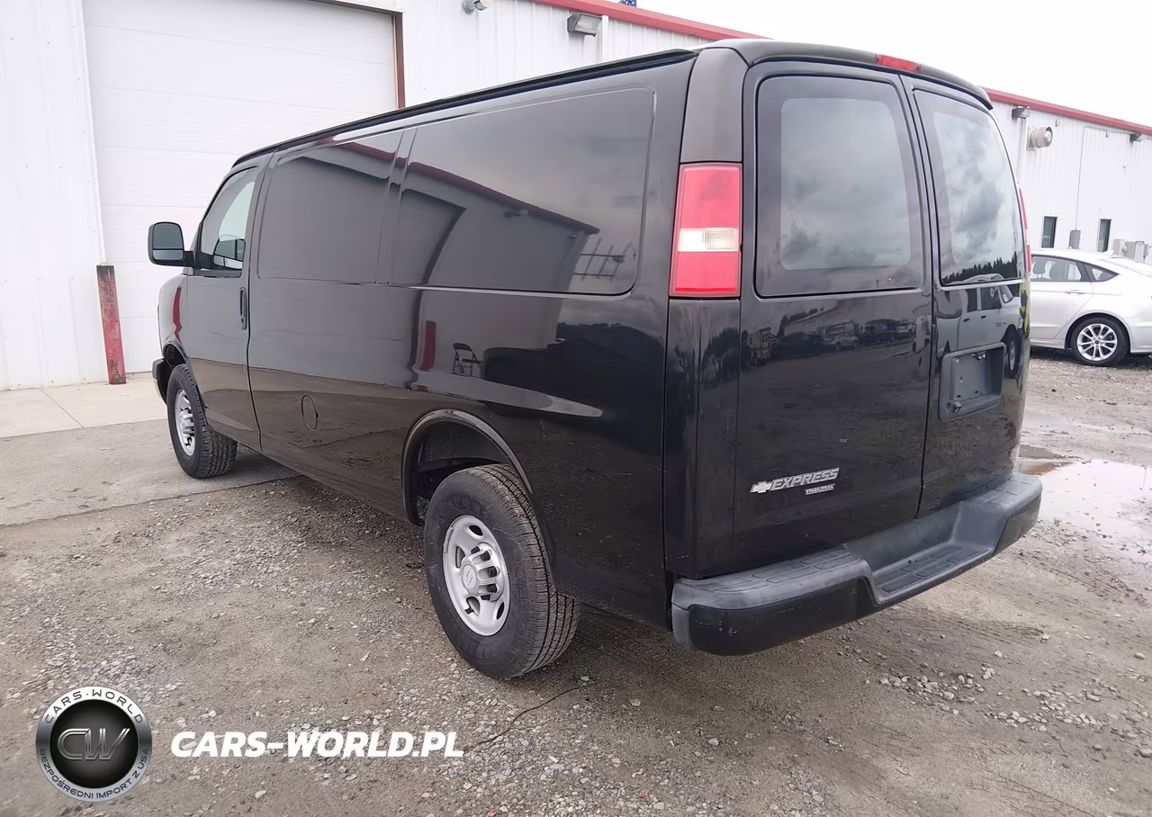 2015 Chevrolet Express 2500 Work Van VIN:1GCWGFCG7F1210485 - 3