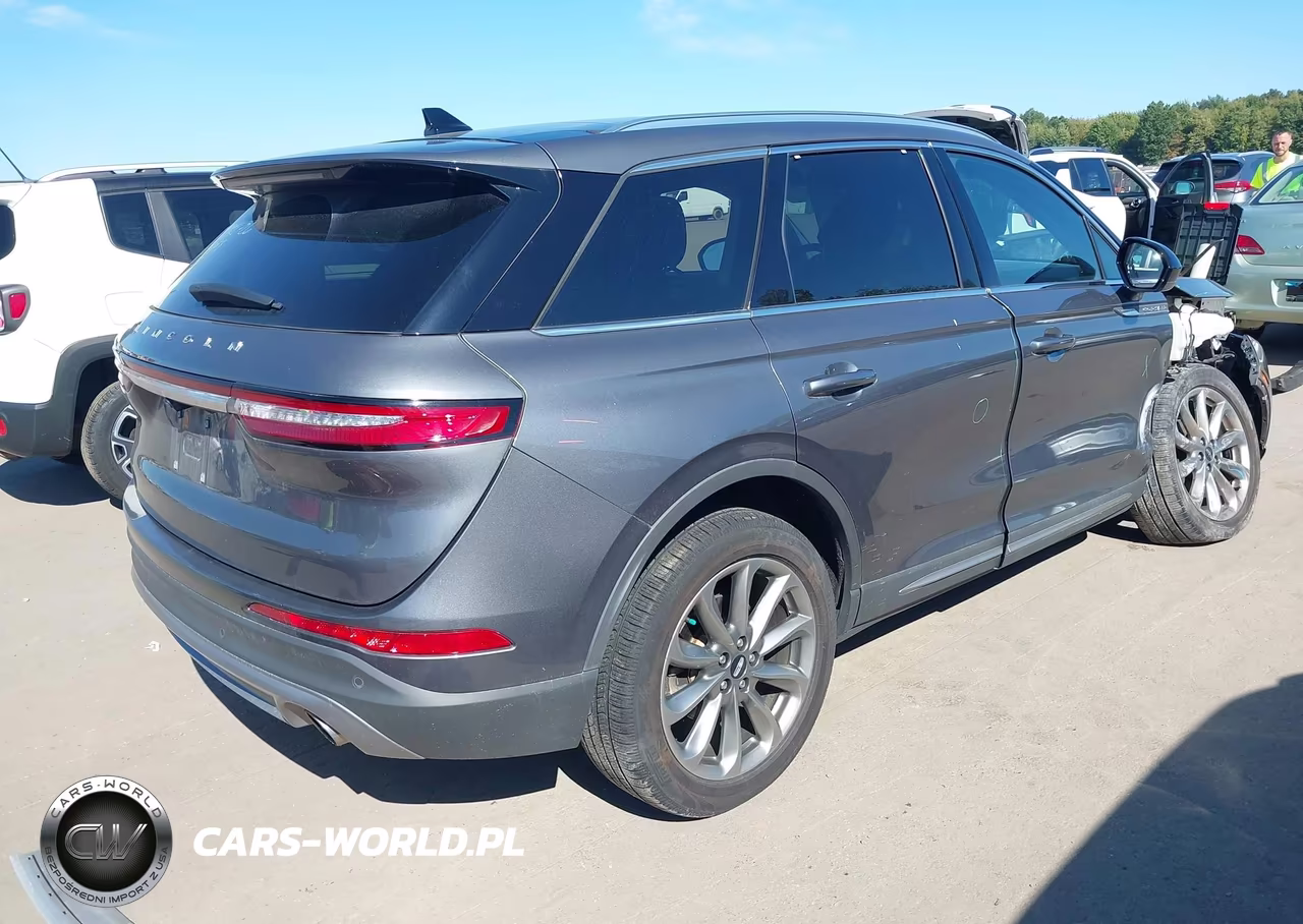 2021 Lincoln Corsair Standard VIN:5LMCJ1D92MUL07993 - 4