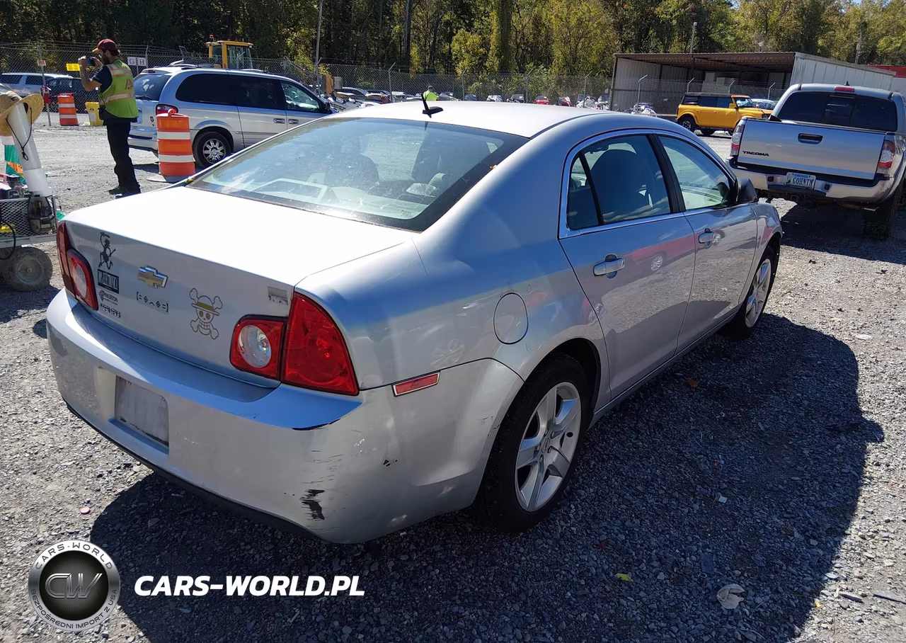 2011 Chevrolet Malibu Ls VIN:1G1ZB5E11BF137621 - 4