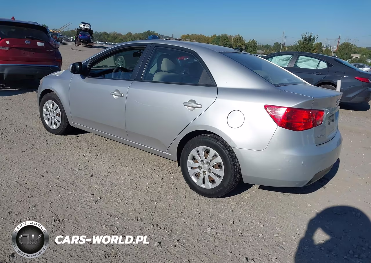 2010 Kia Forte Lx VIN:KNAFT4A26A5108973 - 3