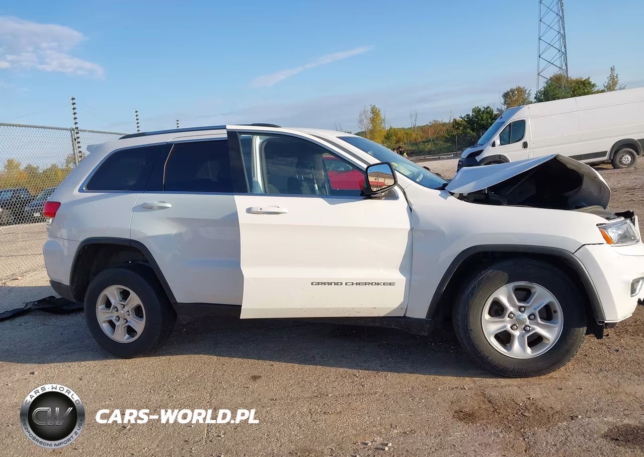 2015 Jeep Grand Cherokee Laredo VIN:1C4RJFAG1FC908869 - 13