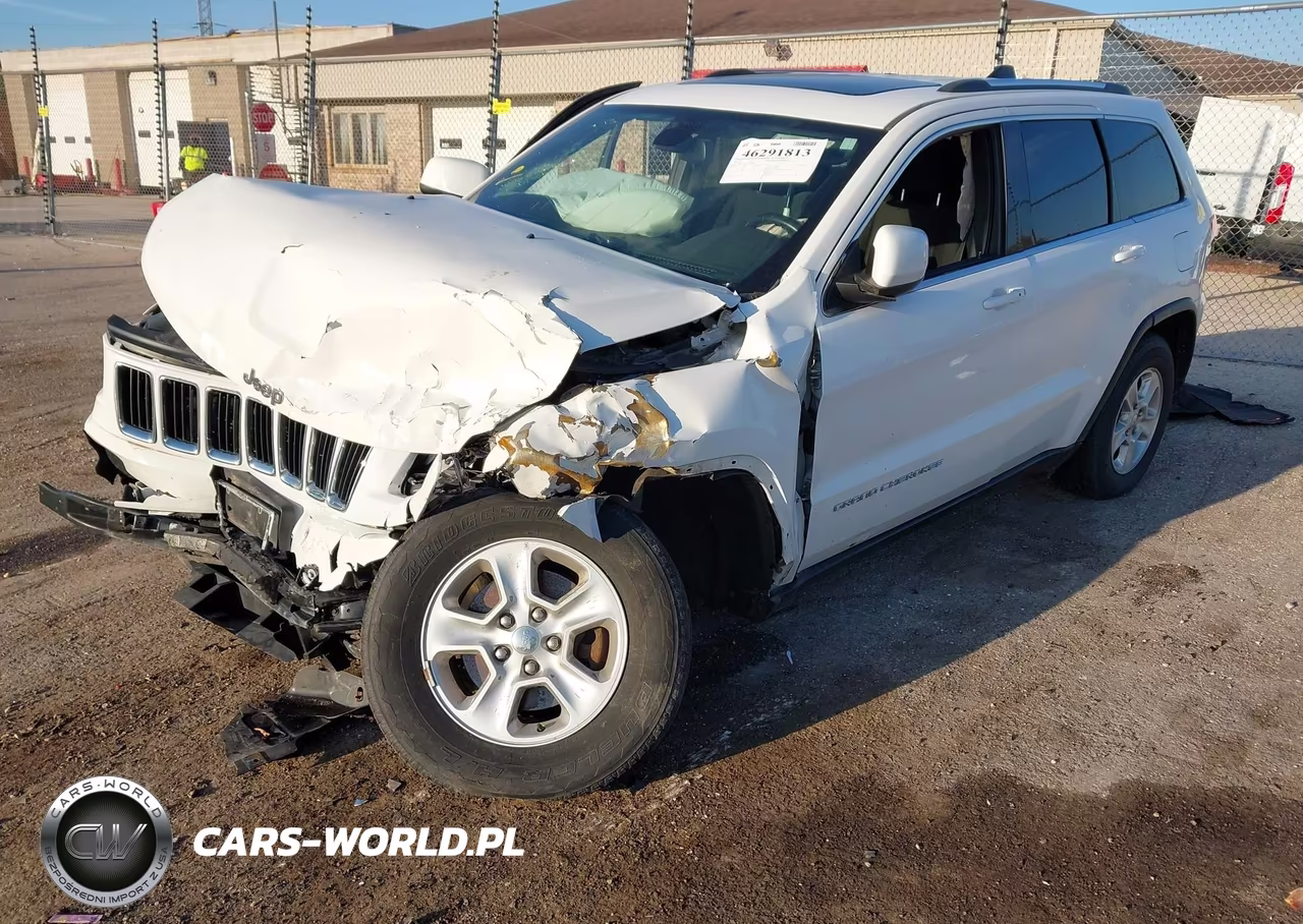 2015 Jeep Grand Cherokee Laredo VIN:1C4RJFAG1FC908869 - 2