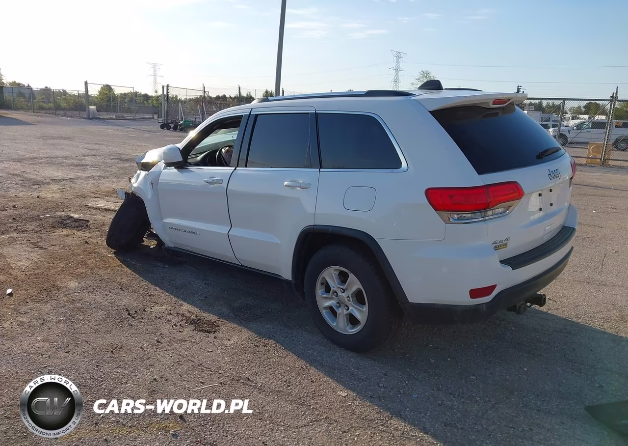 2015 Jeep Grand Cherokee Laredo VIN:1C4RJFAG1FC908869 - 3