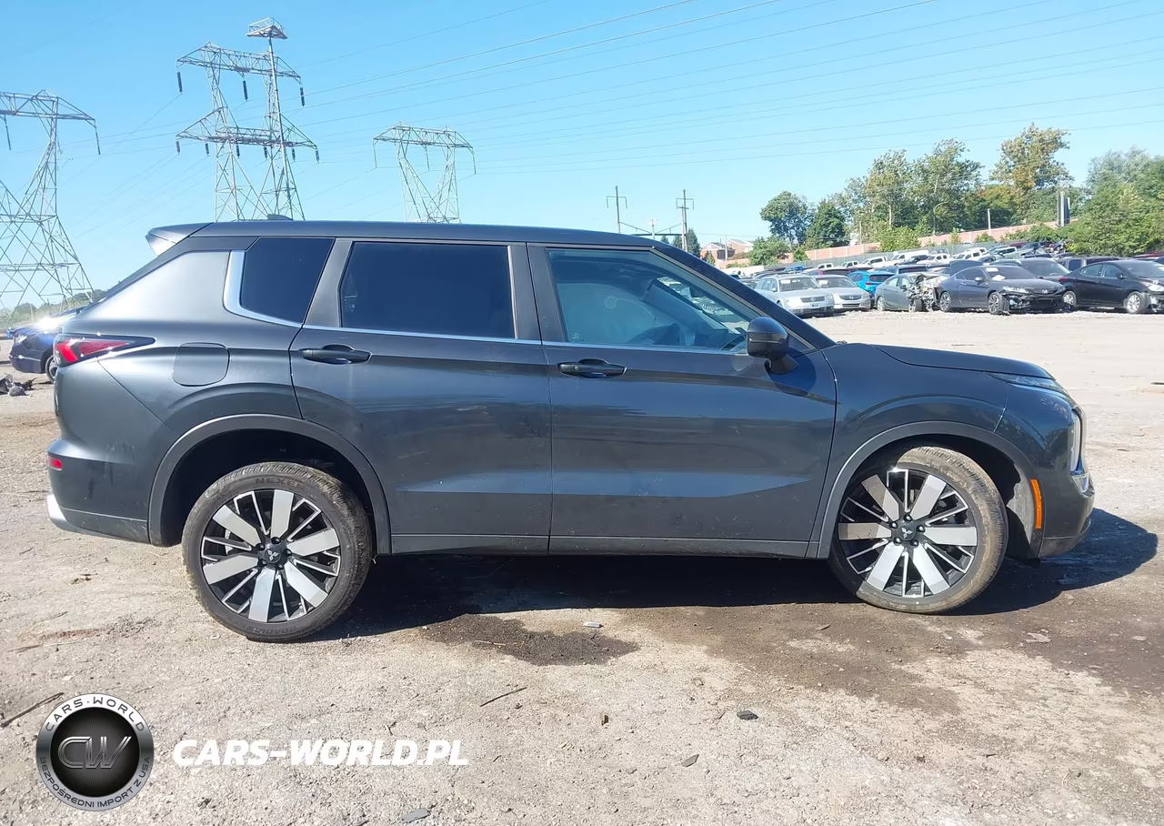 2026 Mitsubishi Outlander Le 2.5 2Wd-Se 2.5 2Wd VIN:JA4J3VAB2TZ008409 - 14