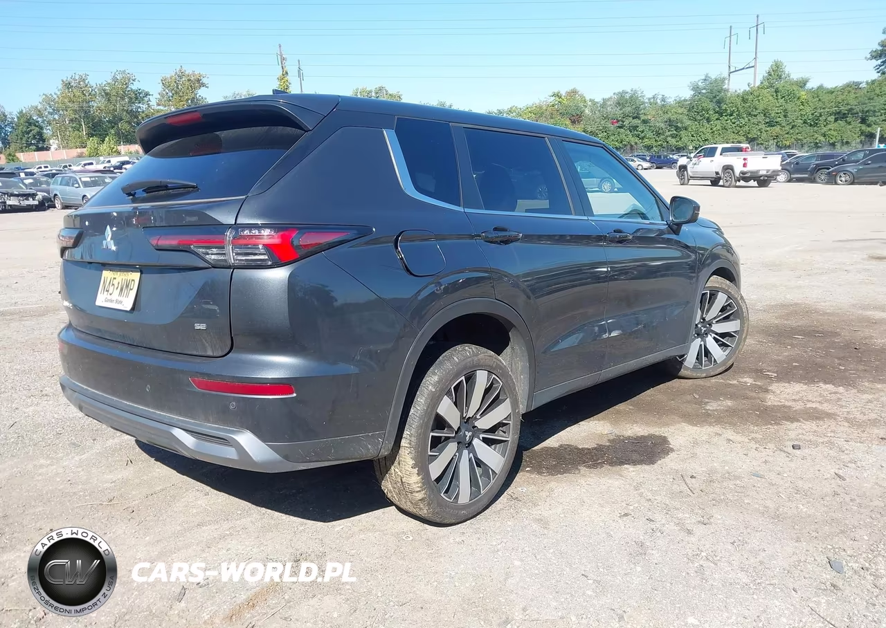 2026 Mitsubishi Outlander Le 2.5 2Wd-Se 2.5 2Wd VIN:JA4J3VAB2TZ008409 - 4