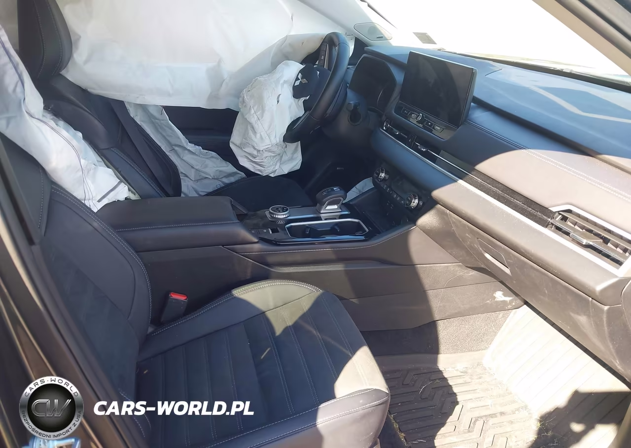 2026 Mitsubishi Outlander Le 2.5 2Wd-Se 2.5 2Wd VIN:JA4J3VAB2TZ008409 - 5
