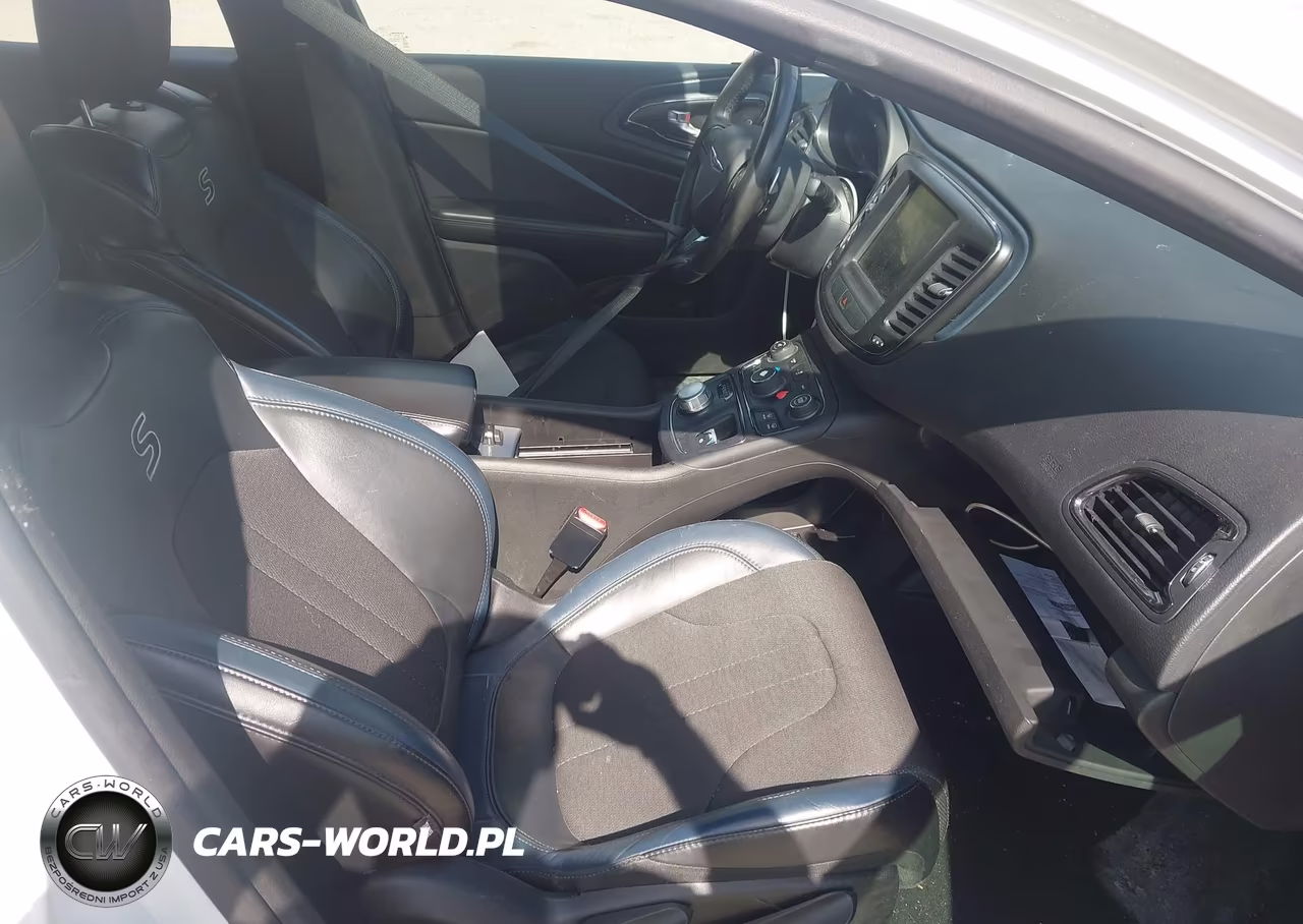 2015 Chrysler 200 S VIN:1C3CCCBG1FN736171 - 5