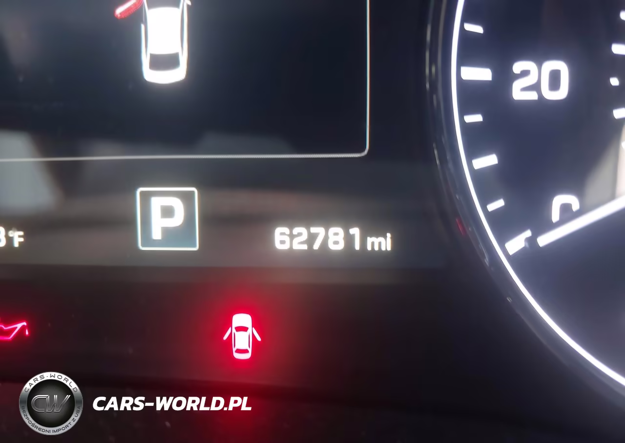 2017 Genesis G80 3.8 VIN:KMHGN4JE2HU211153 - 15