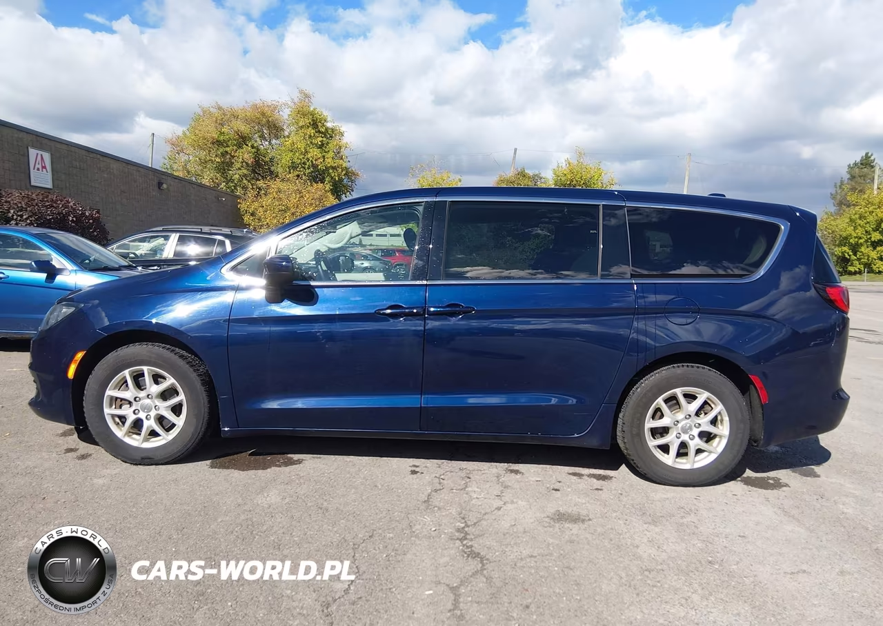 2020 Chrysler Voyager Lx VIN:2C4RC1CG5LR211749 - 17