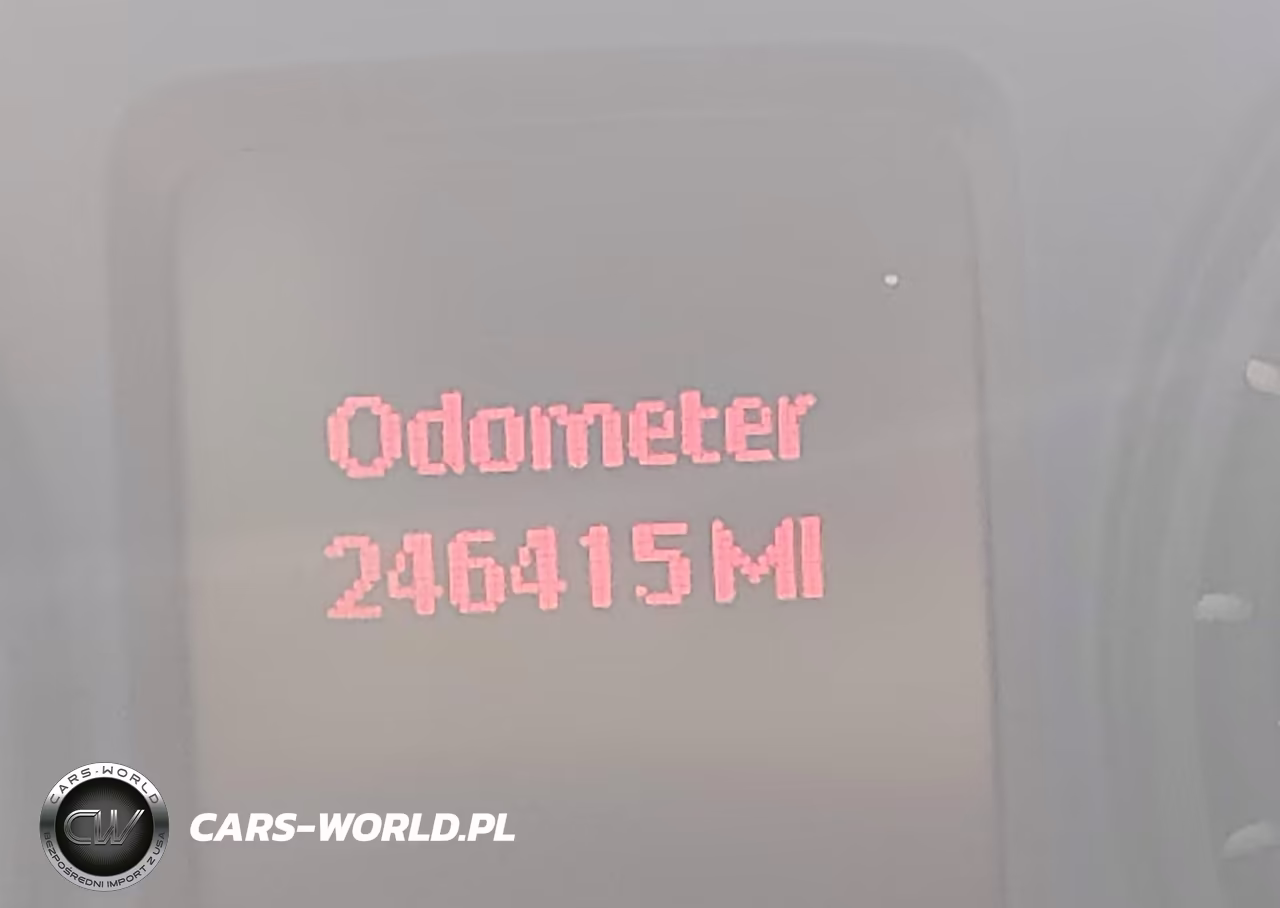2009 Pontiac G8 VIN:6G2ER57789L218959 - 7