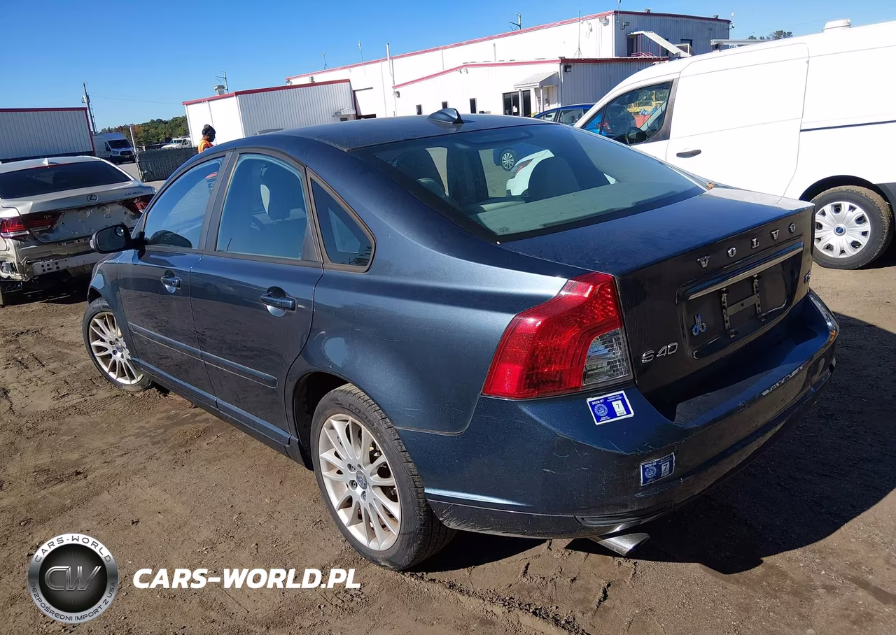 2011 Volvo S40 T5-T5 R-Design VIN:YV1672MS5B2535405 - 3