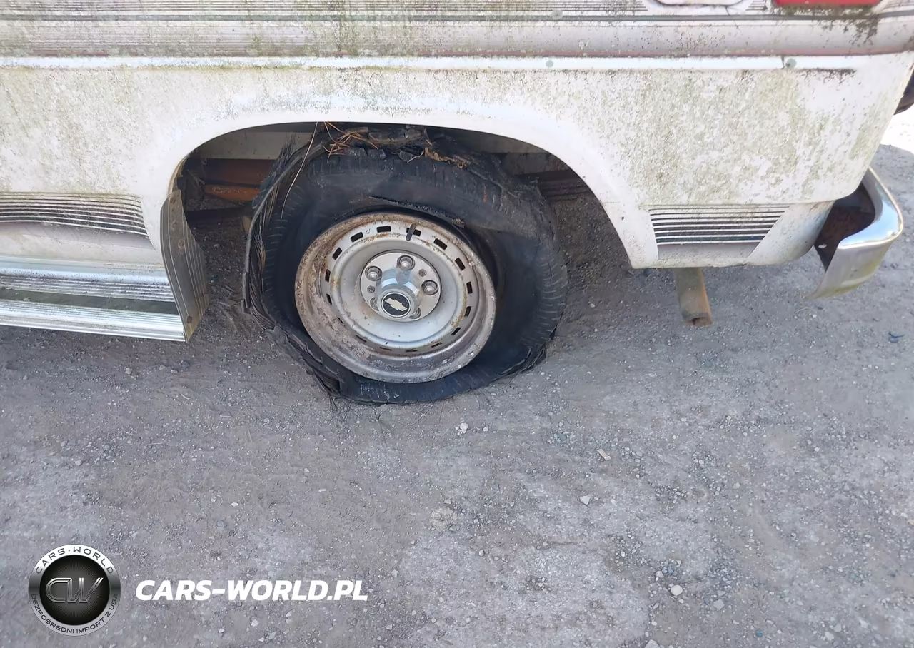 1993 Chevrolet G20 VIN:1GBEG25Z2PF340945 - 6
