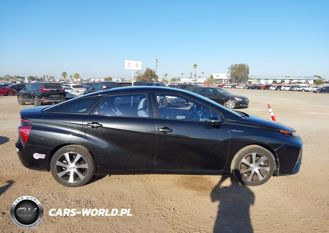 2018 Toyota Mirai VIN:JTDBVRBD1JA004679 - 13