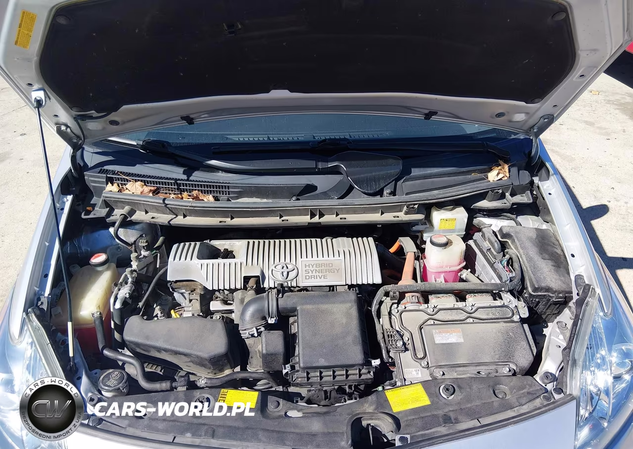 2015 Toyota Prius Two VIN:JTDKN3DU2F1883157 - 10
