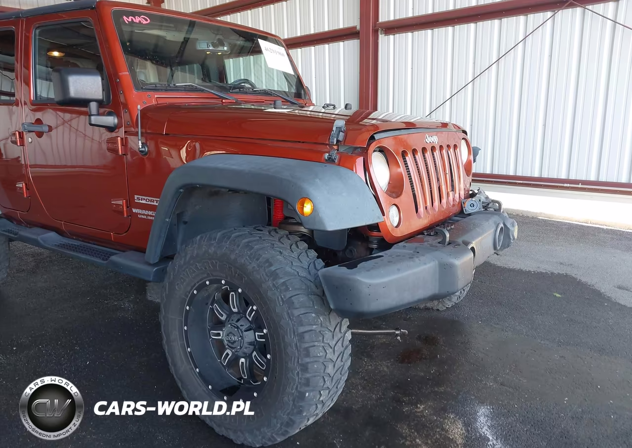 2014 Jeep Wrangler Unlimited Sport VIN:1C4BJWDGXEL232496 - 18