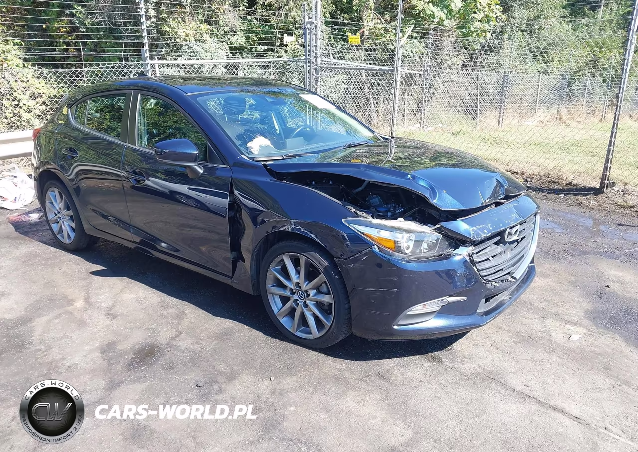 2018 Mazda Mazda3 5-Door Touring