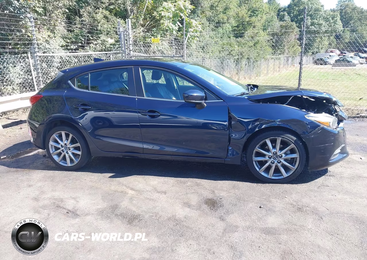2018 Mazda Mazda3 5-Door Touring VIN:3MZBN1L30JM246287 - 13