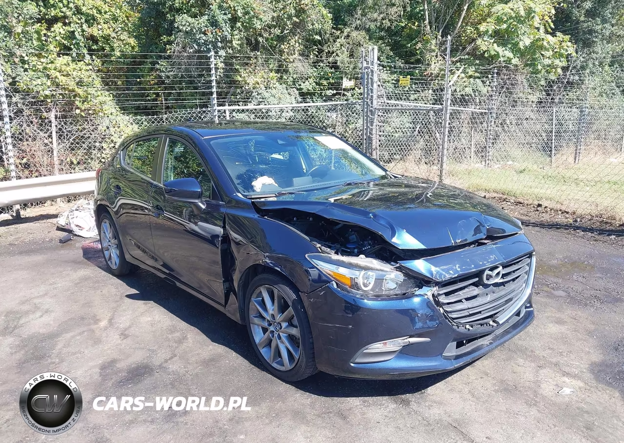 2018 Mazda Mazda3 5-Door Touring VIN:3MZBN1L30JM246287 - 17