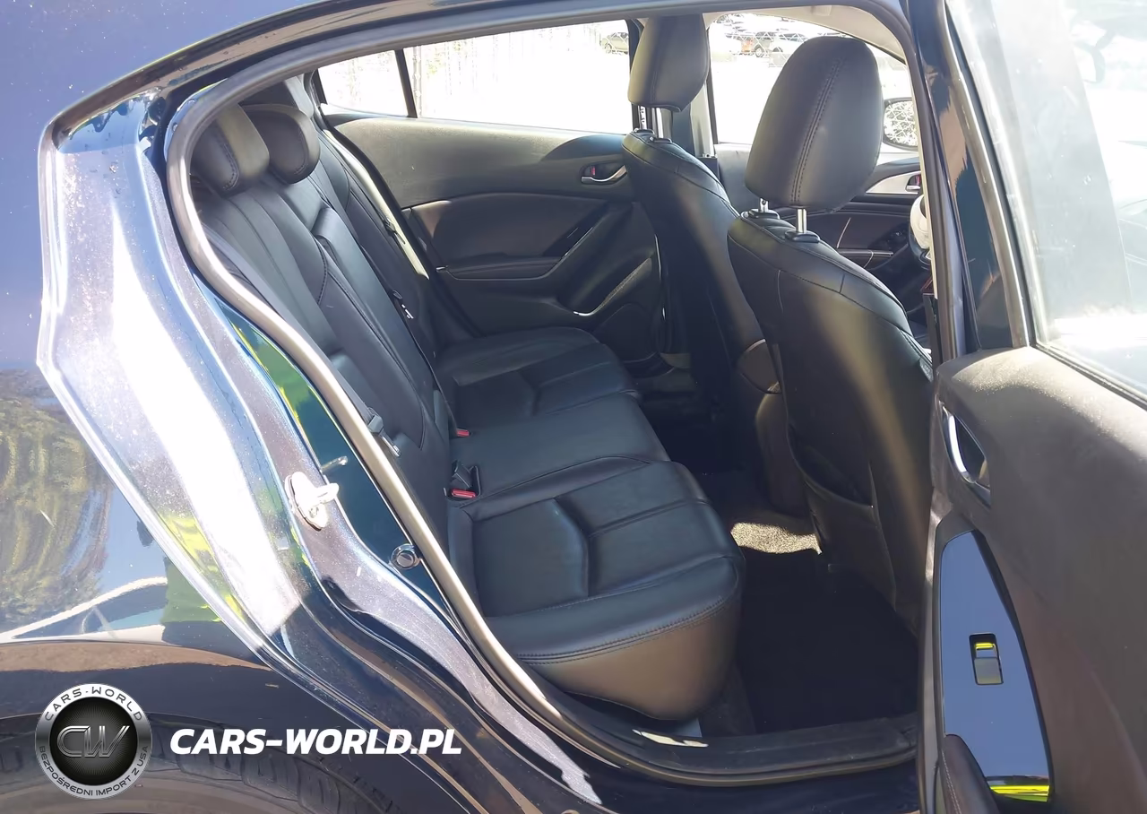 2018 Mazda Mazda3 5-Door Touring VIN:3MZBN1L30JM246287 - 8
