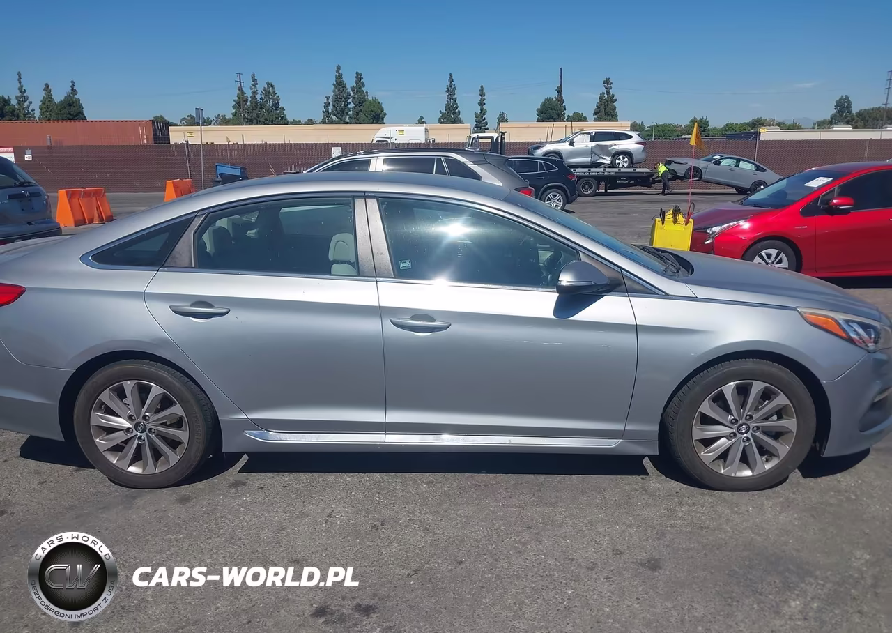 2016 Hyundai Sonata Sport VIN:5NPE34AF6GH396343 - 6