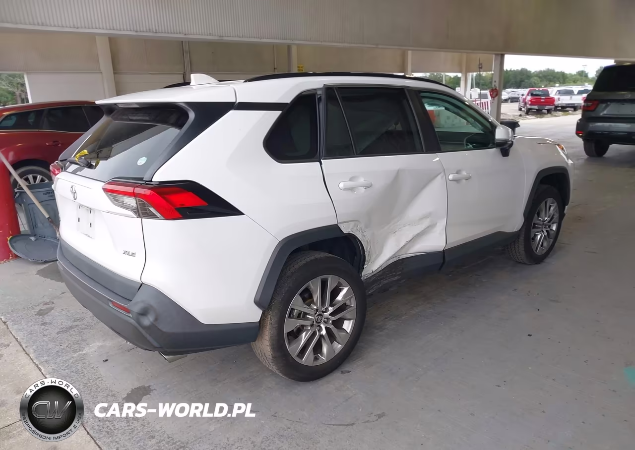 2020 Toyota Rav4 Xle Premium VIN:2T3C1RFV2LW094514 - 4