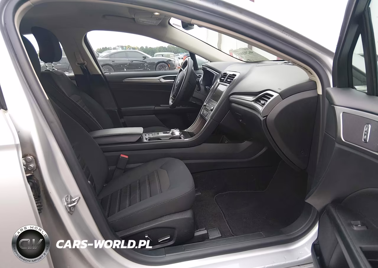 2019 Ford Fusion Hybrid Se VIN:3FA6P0LUXKR274349 - 5