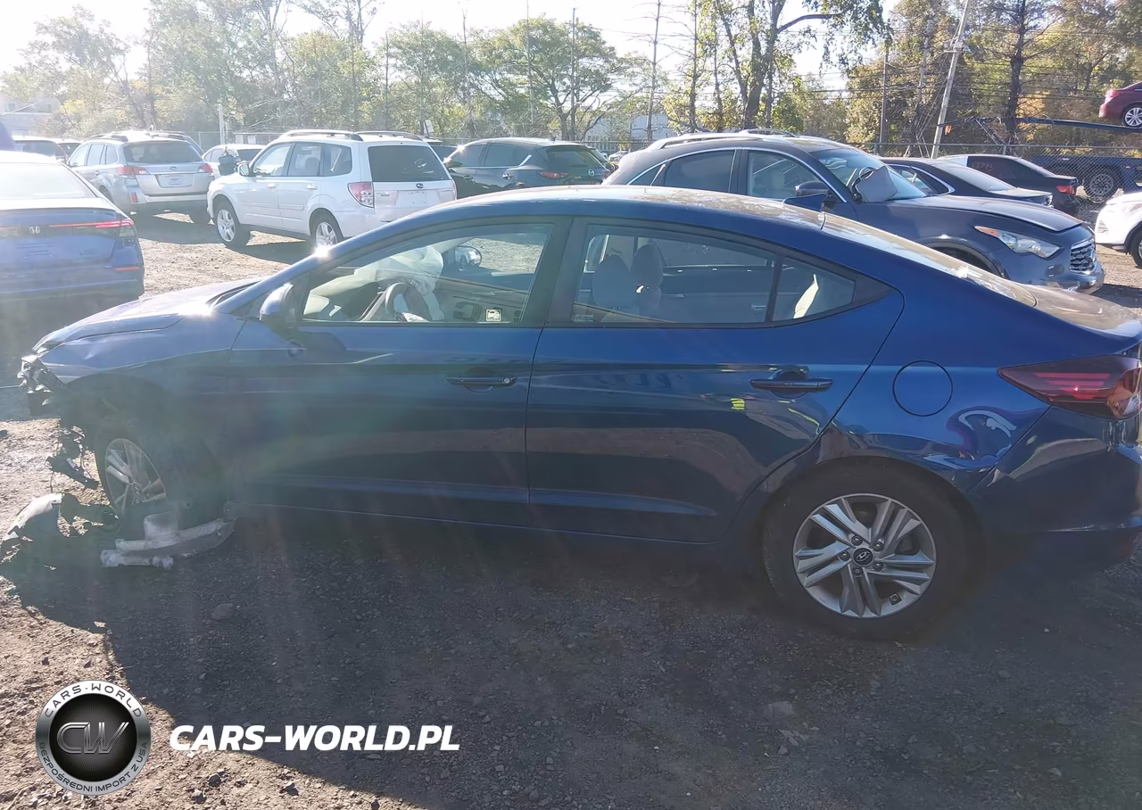 2020 Hyundai Elantra Sel VIN:5NPD84LF2LH576813 - 14