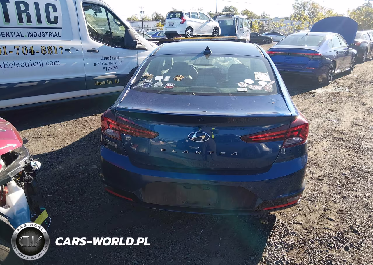 2020 Hyundai Elantra Sel VIN:5NPD84LF2LH576813 - 16