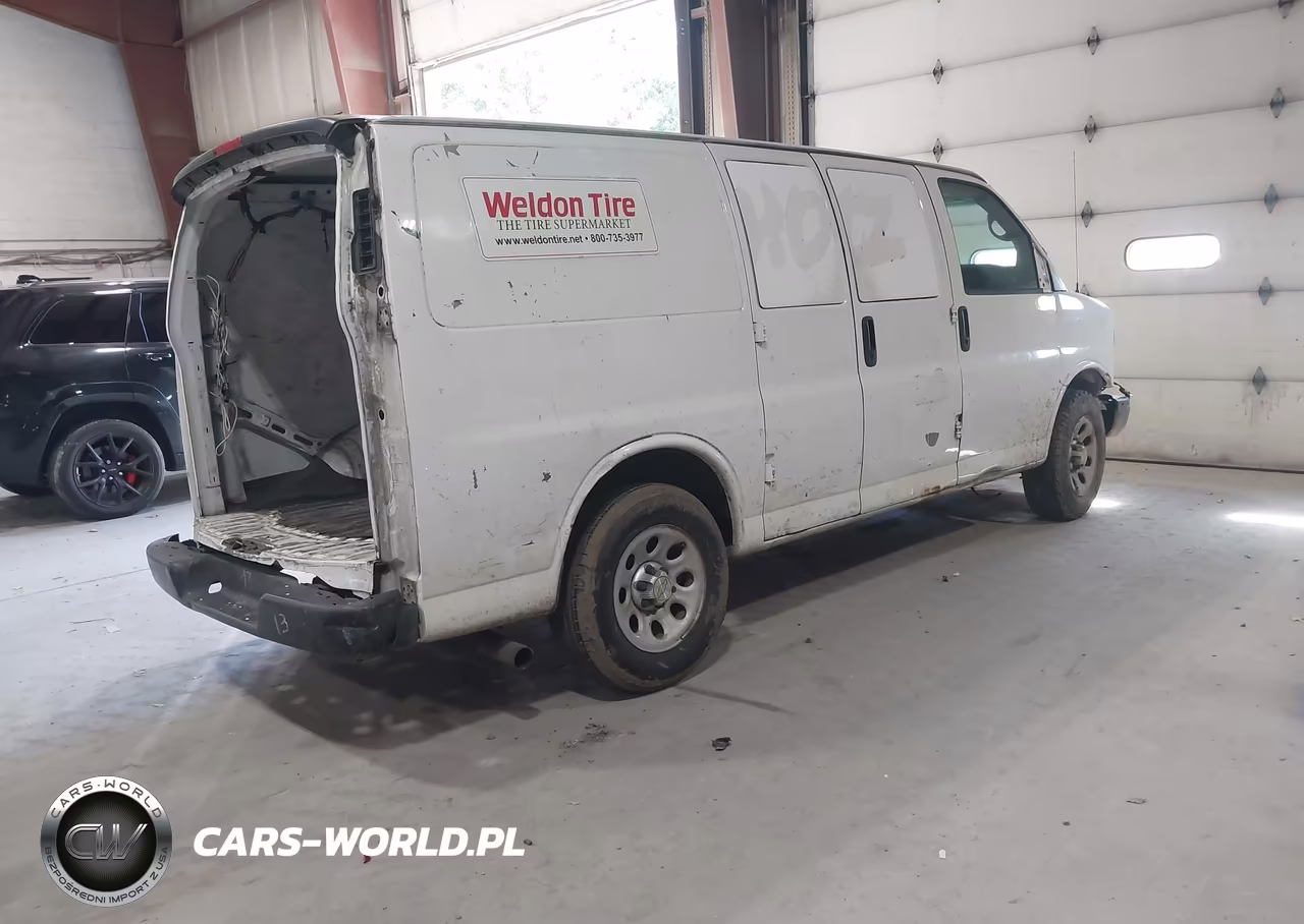 2014 Chevrolet Express 1500 Work Van VIN:1GCSGAFX9E1111453 - 4