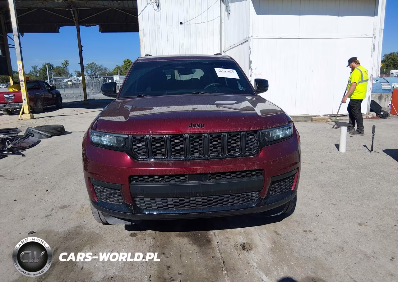 2023 Jeep Grand Cherokee L Altitude 4X4 VIN:1C4RJKAG3P8769812 - 13