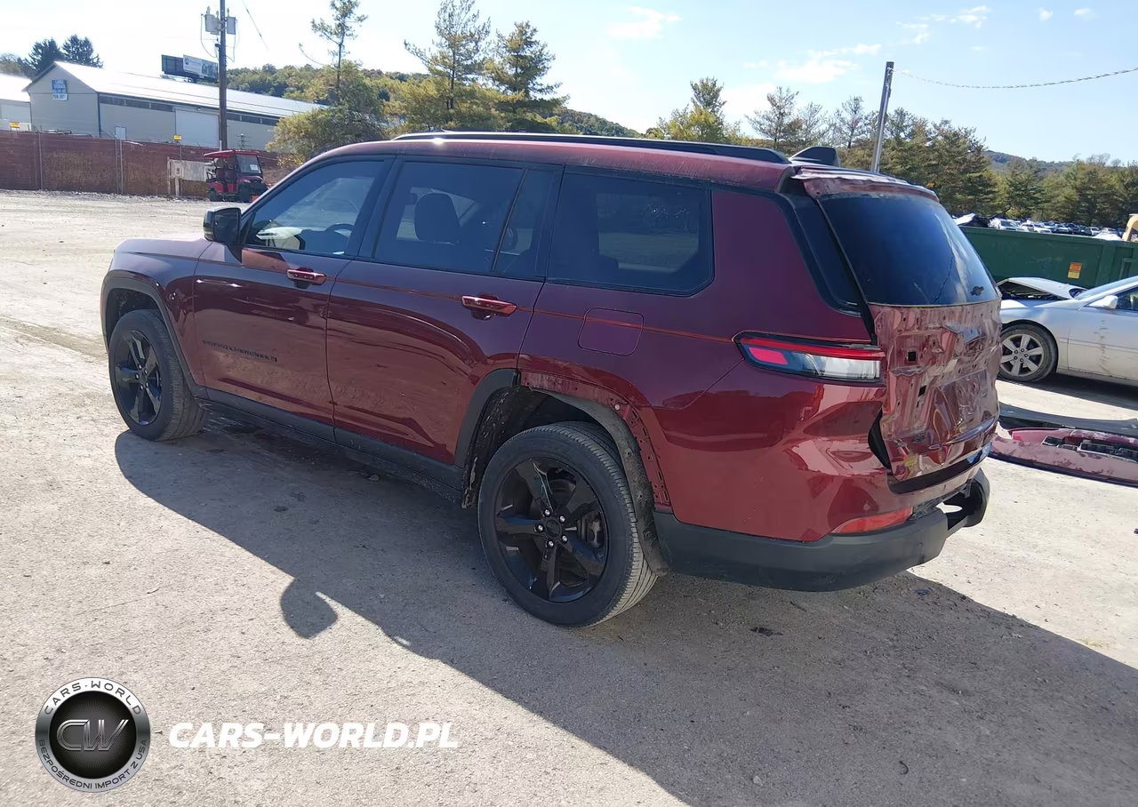 2023 Jeep Grand Cherokee L Altitude 4X4 VIN:1C4RJKAG3P8769812 - 3