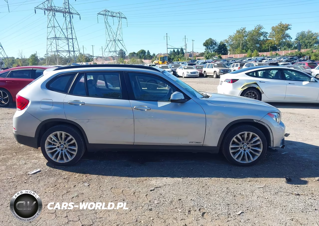 2015 BMW X1 xDrive28I VIN:WBAVL1C50FVY39083 - 14