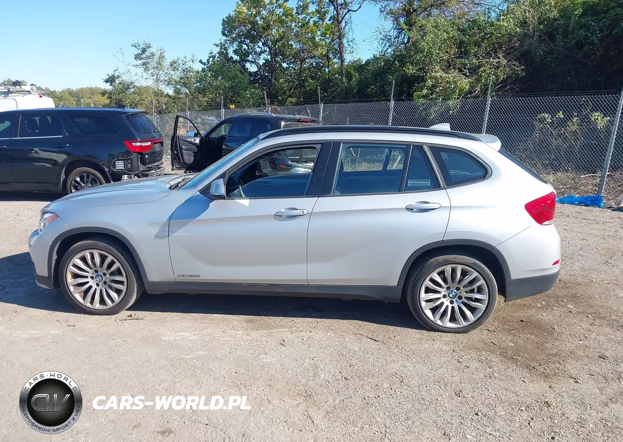 2015 BMW X1 xDrive28I VIN:WBAVL1C50FVY39083 - 15