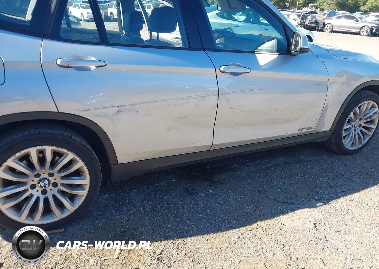 2015 BMW X1 xDrive28I VIN:WBAVL1C50FVY39083 - 6