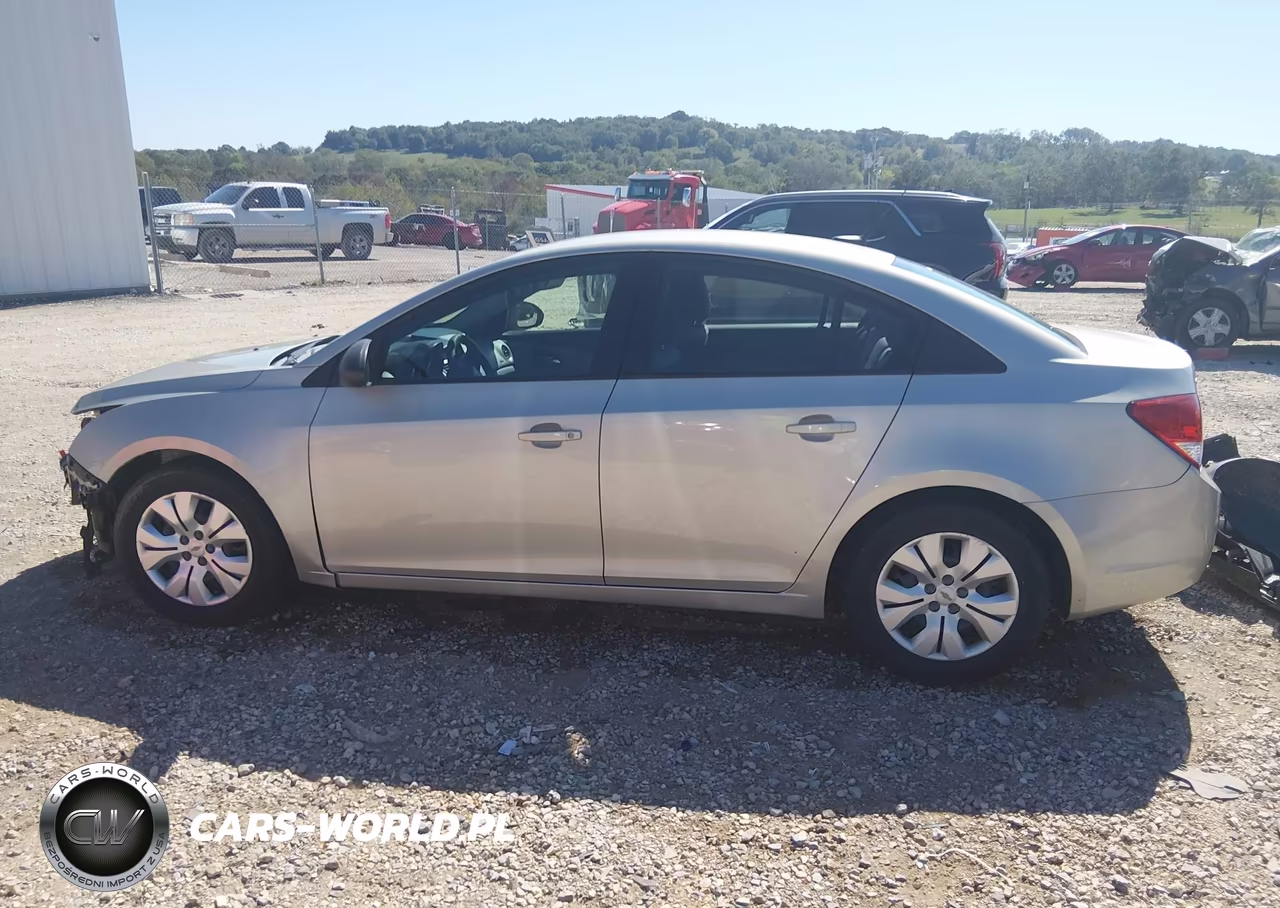 2013 Chevrolet Cruze Ls Auto VIN:1G1PA5SHXD7258639 - 15