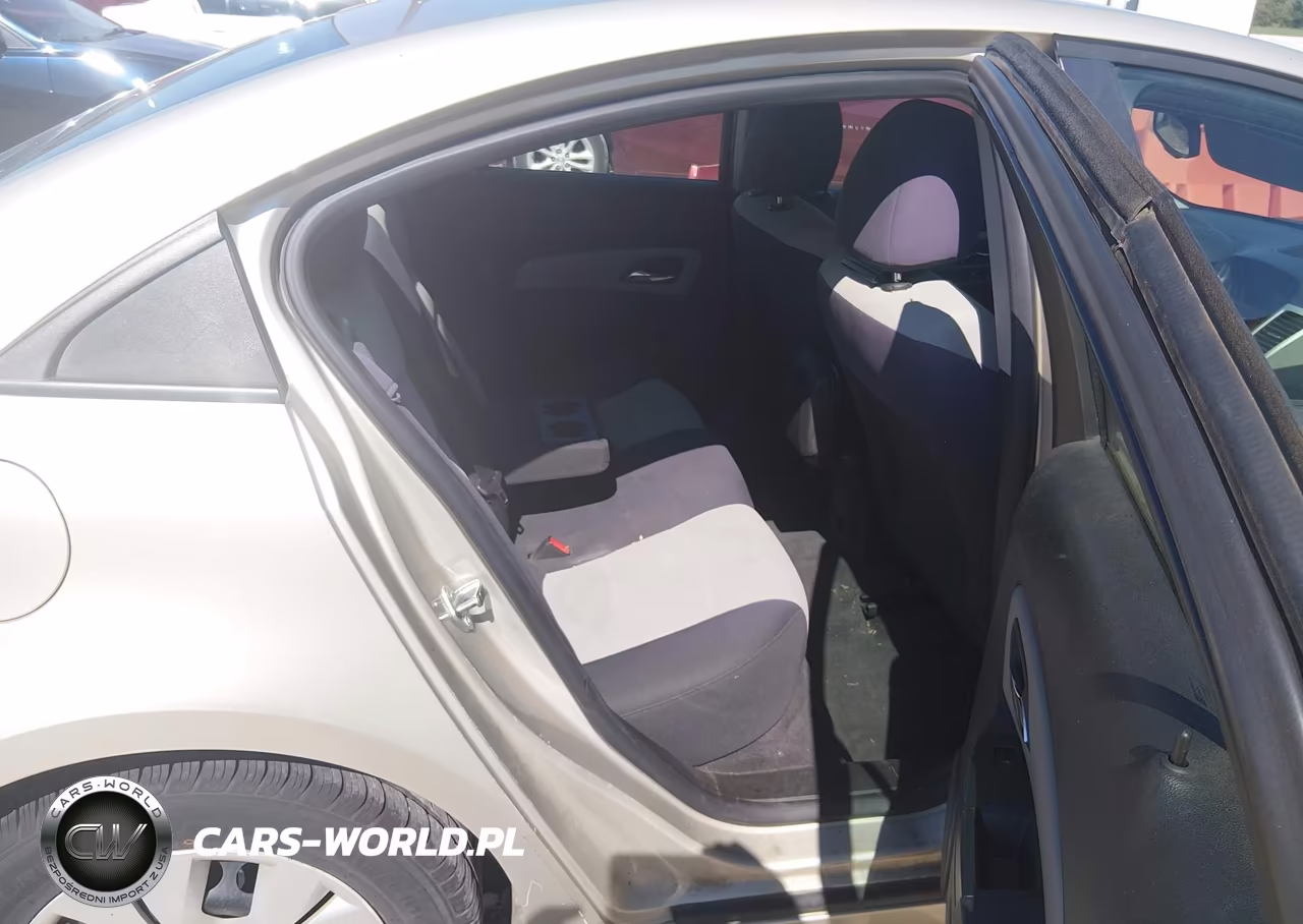 2013 Chevrolet Cruze Ls Auto VIN:1G1PA5SHXD7258639 - 8