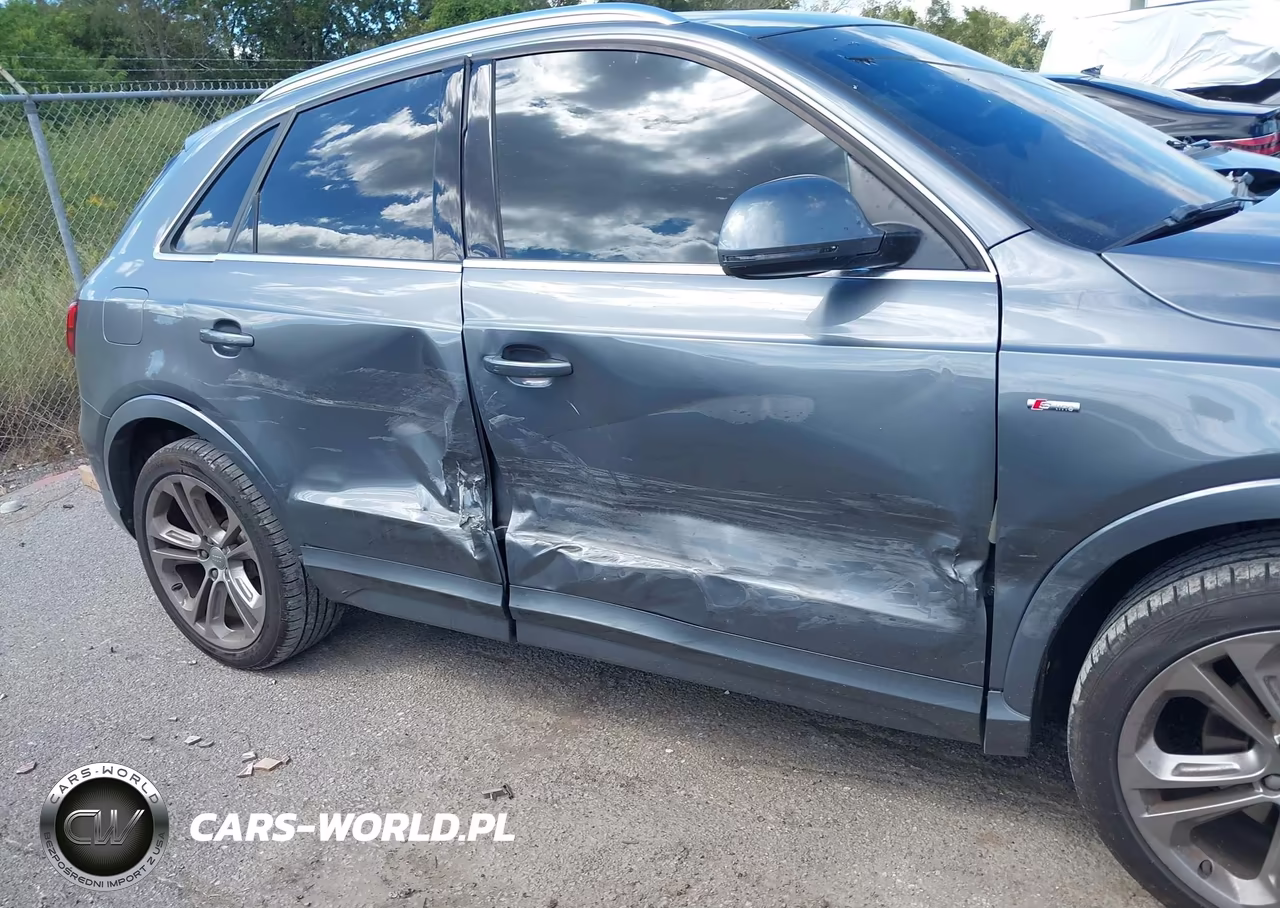 2016 Audi Q3 2.0T Premium Plus VIN:WA1GFCFS8GR019449 - 6