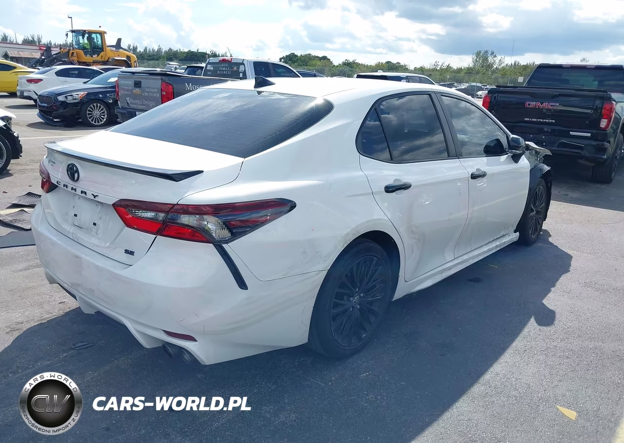 2022 Toyota Camry Se Nightshade Edition VIN:4T1T11AK8NU033193 - 4