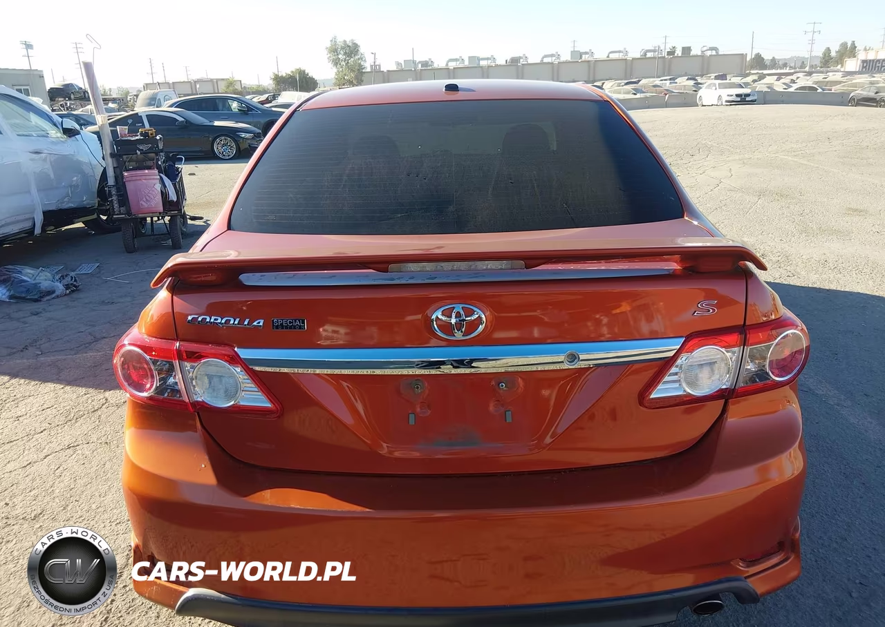 2013 Toyota Corolla S Special Edition VIN:2T1BU4EE8DC089370 - 15